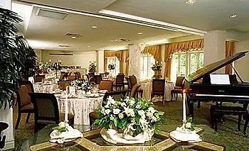 Grand Hotel & Suites Toronto