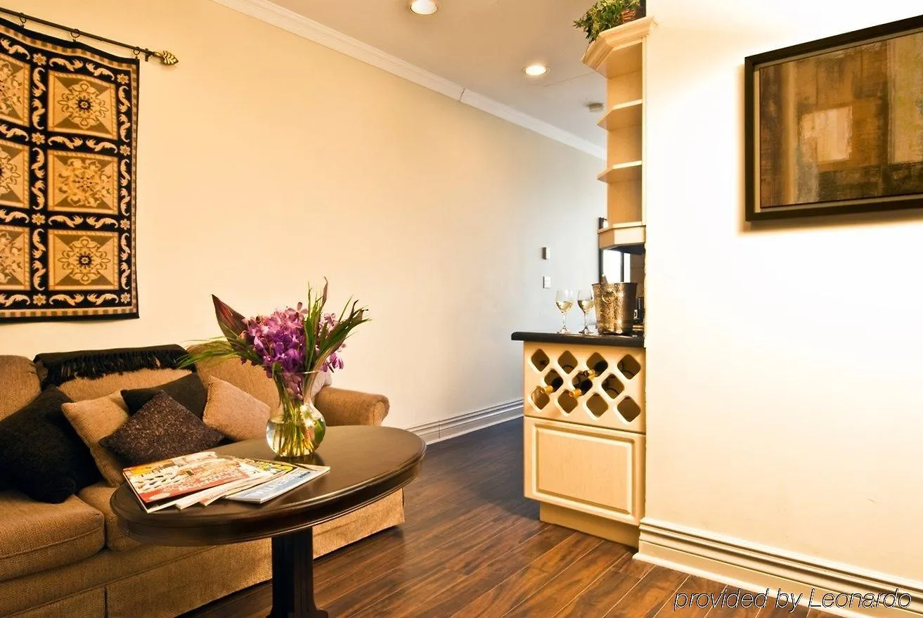 Grand Hotel & Suites Toronto